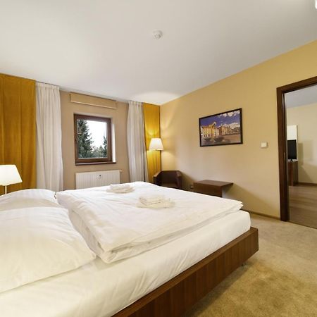 Pilsner Apartments - U Borskeho Parku Pilzno Zewnętrze zdjęcie